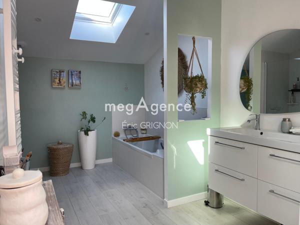 Maison à TALMONT-SAINT-HILAIRE, 85440 - 6 pièces 177m²