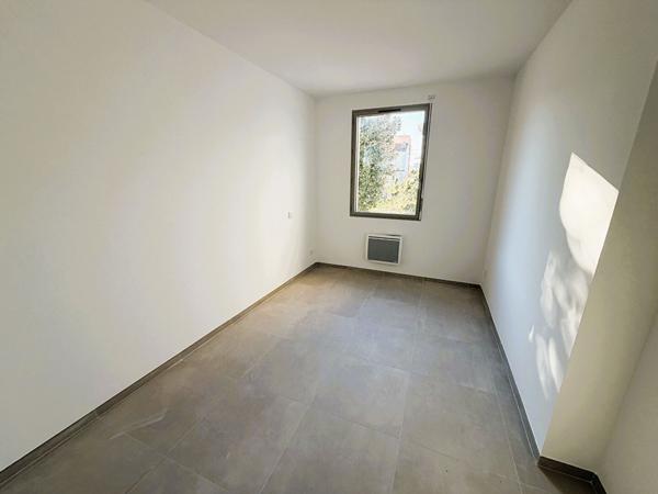 Maison Nimes 4 pièce(s) 92.03 m2