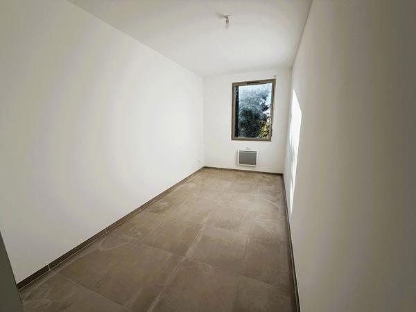 Maison Nimes 4 pièce(s) 92.03 m2