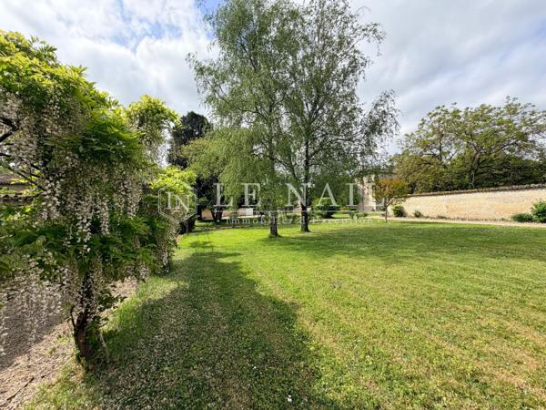 Belle demeure du XIXe siècle dans la petite Toscane Charentaise