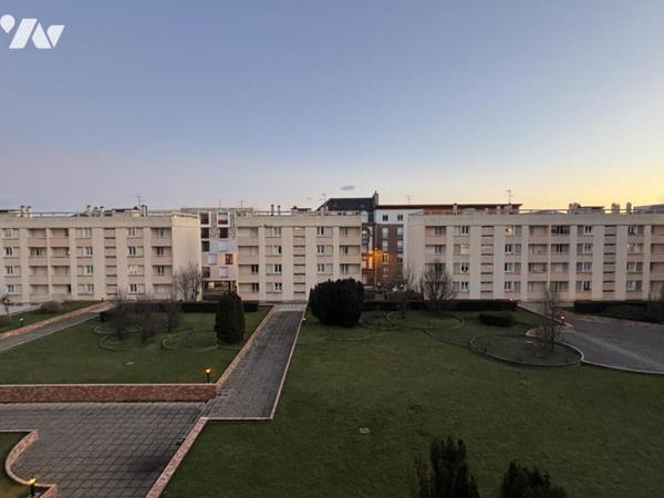 Appartement de type F3 secteur Université