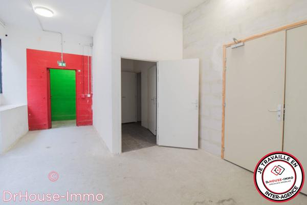 Loft / Atelier à louer 1 pièce de 1 609 m²