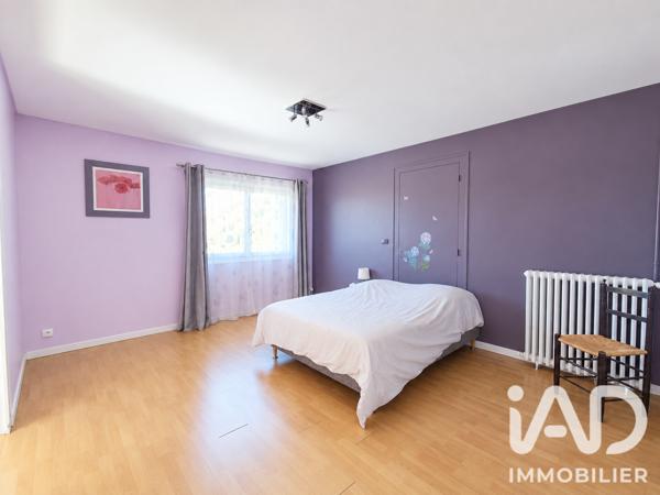 Maison à vendre 5 pièces 209 m² Châteaubernard