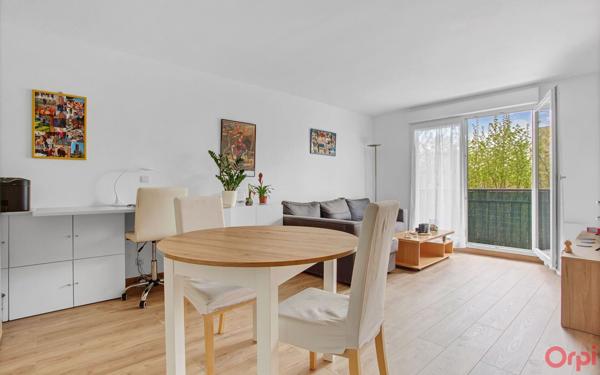 Appartement à vendre    2 pièces • 45 m2 Sainte-Geneviève-des-Bois