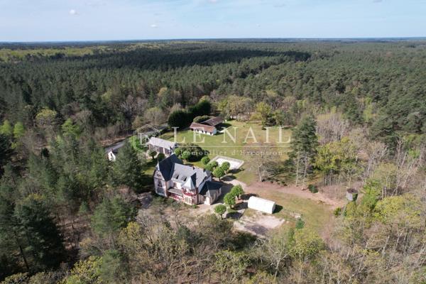 Elégant manoir dans un parc de 6 hectares en Sologne