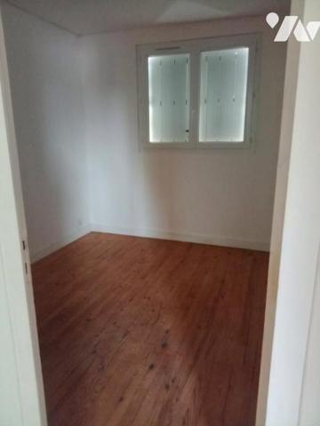 A vendre à RUFFEC (16), Une maison d'habitation de 73m² avec jardin