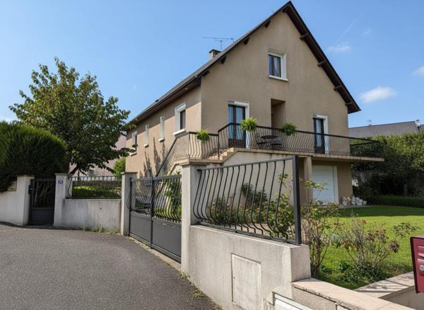 Grande maison individuelle au coeur de Sébazac