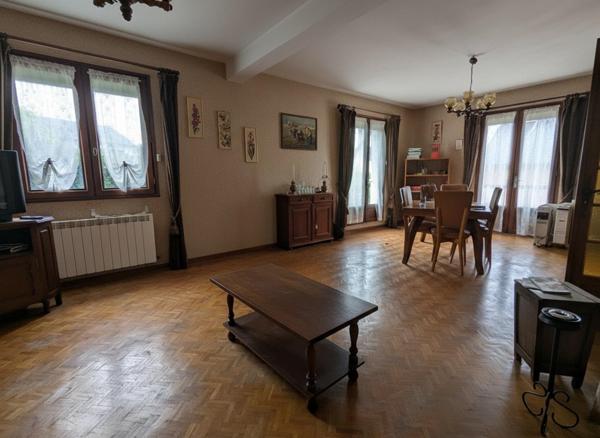 Grande maison individuelle au coeur de Sébazac