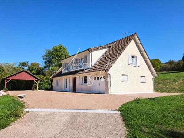 CHASSENEUIL – Maison traditionnelle familiale avec piscine, grand terrain et potentiel d’aménagement
