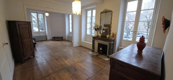 Immeuble à vendre |  Cahors |  210 m²