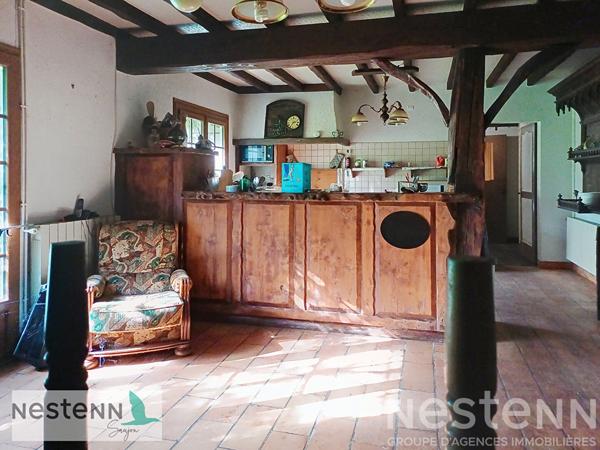 Propriété à vendre de plus de 300 m² habitables ente Saujon et Saint Sulpice de Royan à rnover ou transformer.