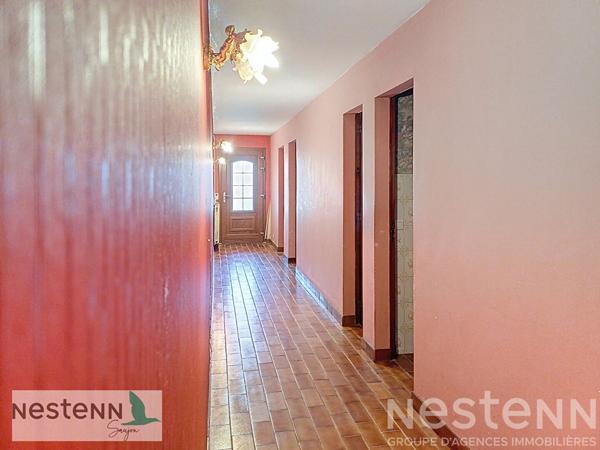 Propriété à vendre de plus de 300 m² habitables ente Saujon et Saint Sulpice de Royan à rnover ou transformer.