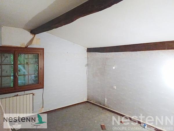 Propriété à vendre de plus de 300 m² habitables ente Saujon et Saint Sulpice de Royan à rnover ou transformer.