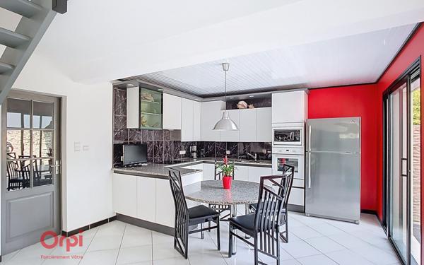 Maison à vendre    5 pièces • 140 m2 Rezé