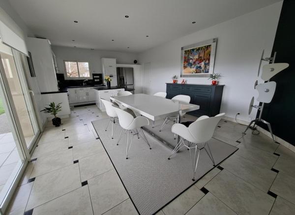 RARE À VALDÉRIÈS – Préparez vos cartons . Villa coup de cœur, prête à vivre !