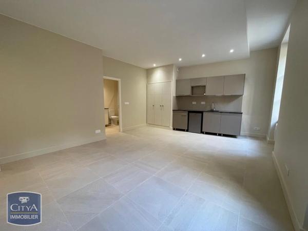 Appartement à louer 1 pièce 31.27m²