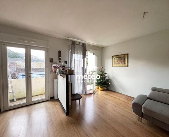 Maison en pierre 65m² avec garage en ville, Luçon