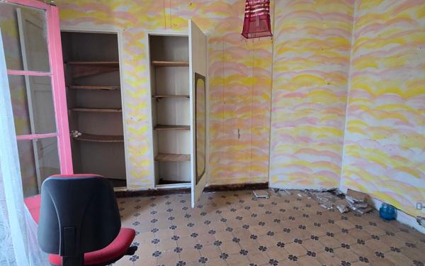 Immeuble à vendre    12 pièces •  Perpignan