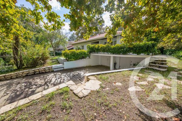 Maison à vendre  7 pièces - 121,70 m2 ST AUBIN DE MEDOC - 33