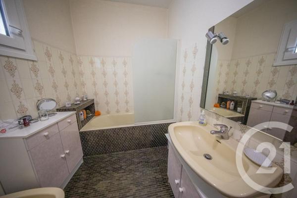 Maison à vendre  7 pièces - 121,70 m2 ST AUBIN DE MEDOC - 33