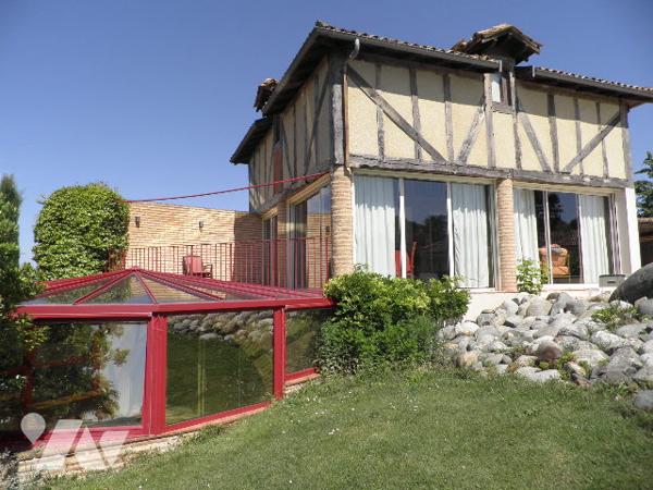 Bien d'exception ! Entre Bordeaux et Toulouse....Maison principale, maison d'amis, lac, piscine...