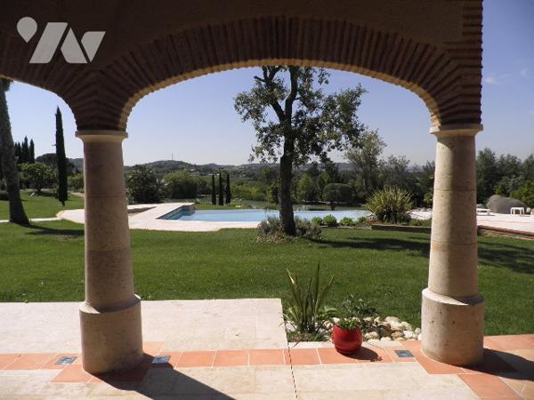 Bien d'exception ! Entre Bordeaux et Toulouse....Maison principale, maison d'amis, lac, piscine...