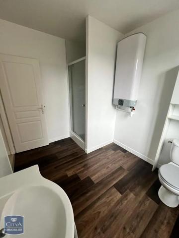 Appartement à louer 4 pièces 83.83m² Saint-Quentin (02100)