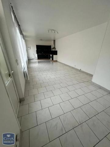 Appartement à louer 4 pièces 83.83m² Saint-Quentin (02100)