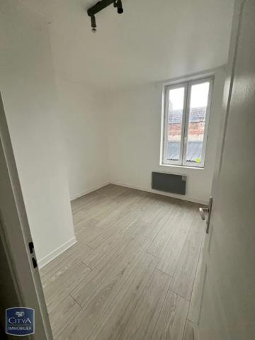 Appartement à louer 4 pièces 83.83m² Saint-Quentin (02100)