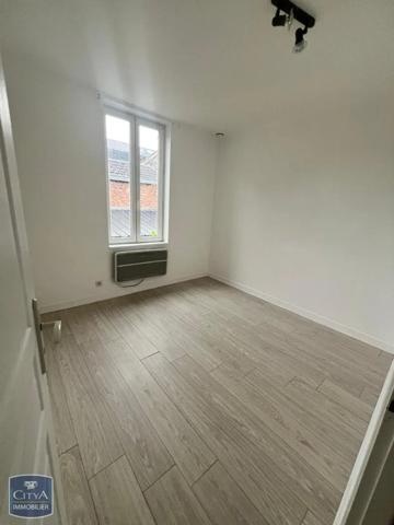 Appartement à louer 4 pièces 83.83m² Saint-Quentin (02100)
