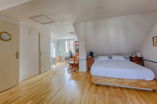 Maison à vendre 6 pièces de 114,07 m² à Andrésy