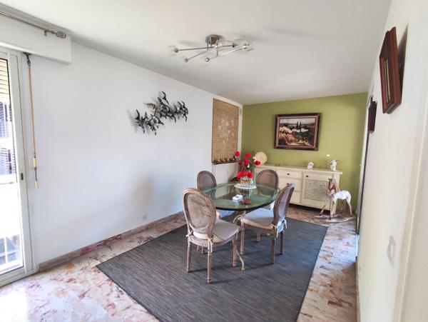 Vente / Appartement T5