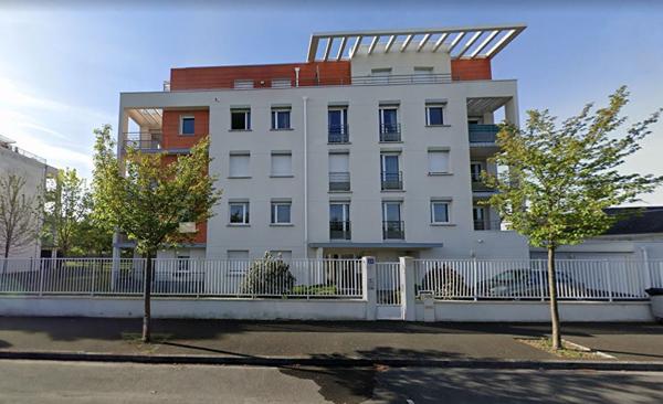 T4 lumineux 92 m² ? Vue panoramique, 3 terrasses & garage