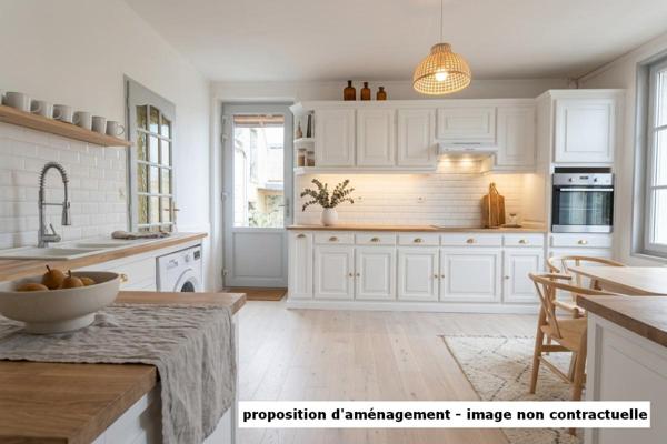 Maison rénovée avec dépendance et cour close - Charme, volumes et potentiel