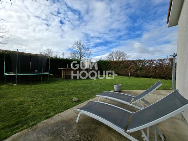 Maison plain-pied 2018 - 95 m² - 3 chambres - Piscine - Terrain 741 m² - Poncins