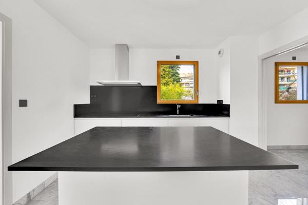 Vente Appartement de luxe Divonne-les-Bains 7 Pièces 291 m²