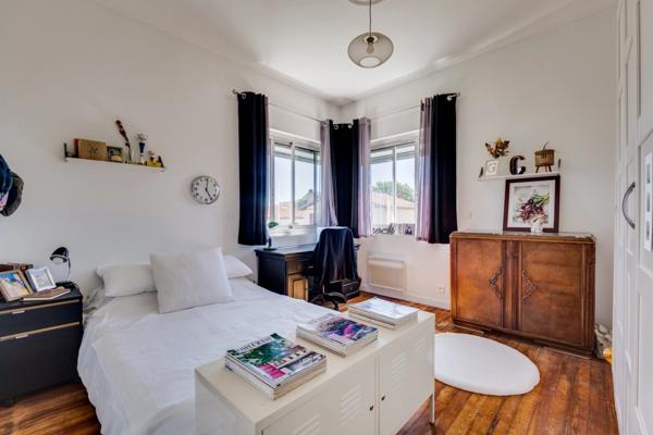 Maison T7/8 à vendre quartier La Roseraie