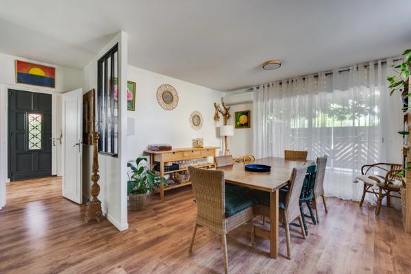 Maison T7/8 à vendre quartier La Roseraie