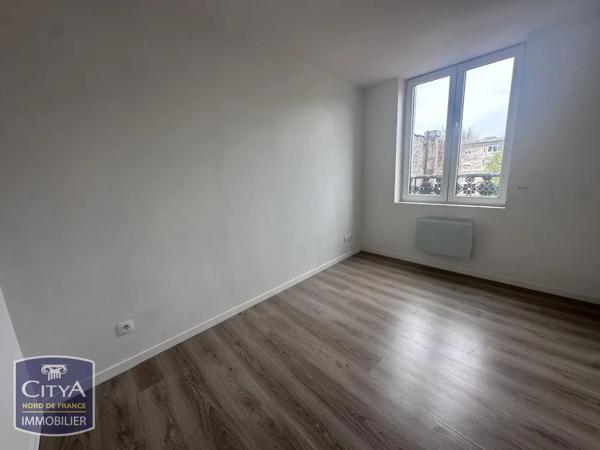 Appartement à louer 2 pièces 27.5m² Cambrai (59400)
