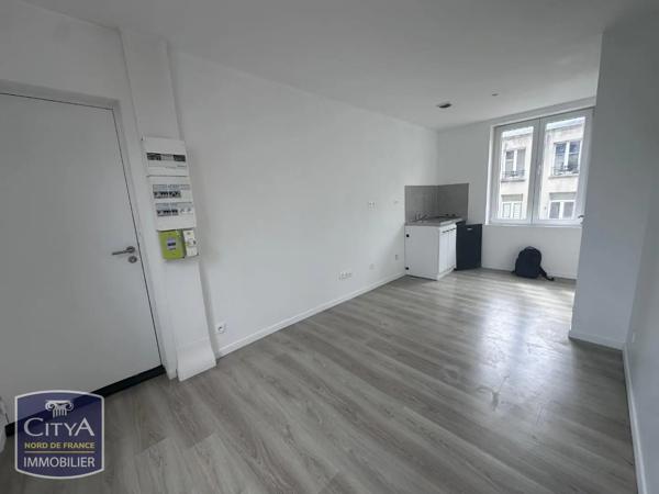 Appartement à louer 2 pièces 27.5m² Cambrai (59400)