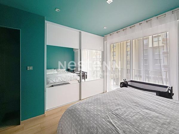 Grand Appartement T5 3 chambres avec Terrasse Cave et Parking Rue Pagère - 69500 BRON