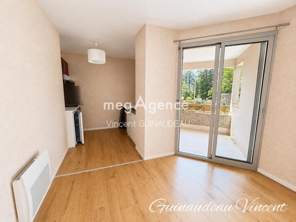 Appartement à CHOLET, 49300 - 2 pièces 45m²