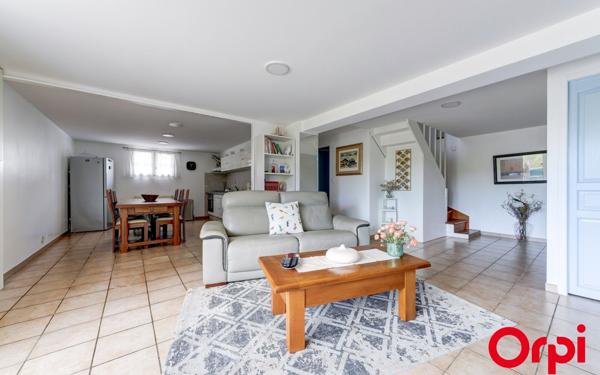 Maison à vendre    7 pièces • 170,20 m2 Saint-Romain-au-Mont-d'Or