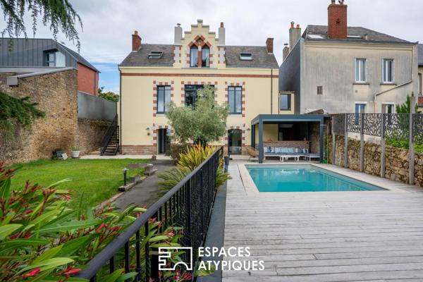 L’élégance bourgeoise au coeur d’un jardin secret avec piscine