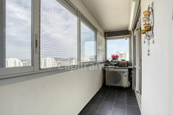 Appartement à vendre 5 pièces GENNEVILLIERS (92)