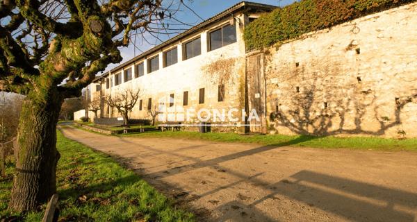 À vendre Maison 1 pièce 300 m² - Port-sainte-foy-et-ponchapt 33220