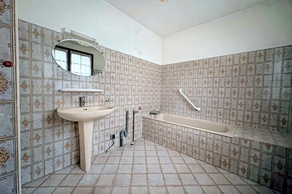 Maison 3 pièces - 81 m² Exclusivité efficity