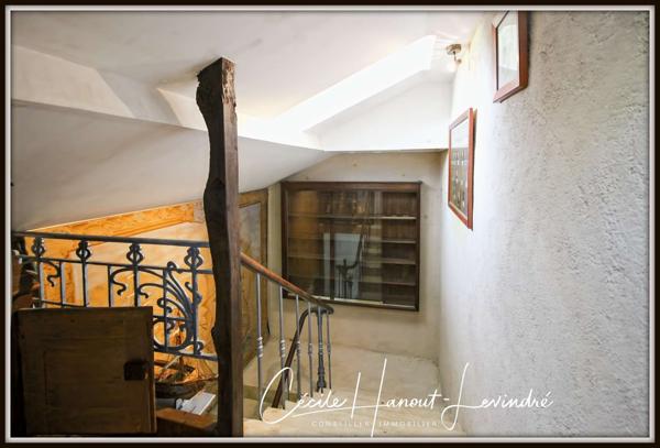 Saint-Aubin-des-Préaux (50380) ST AUBIN DES PREAUX - 5 KM de la plage de Kairon. Maison pierre 202 m² - 5 chbres - Terrain 1565 m²