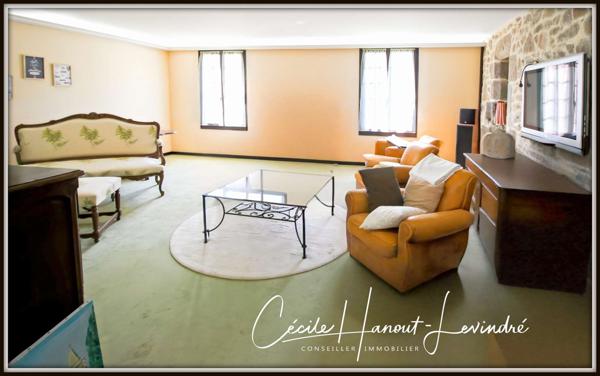 Saint-Aubin-des-Préaux (50380) ST AUBIN DES PREAUX - 5 KM de la plage de Kairon. Maison pierre 202 m² - 5 chbres - Terrain 1565 m²