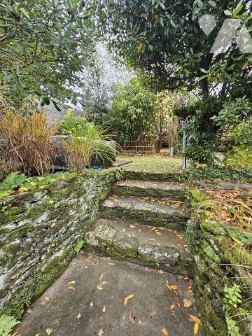 Orvault Petit Chantilly, maison rénovée de plain-pied avec jardin, garage et dépendances